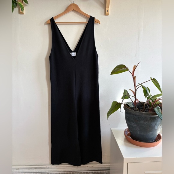 Odeyalo Black Sleeveless Jumpsuit – XS/S - Picture 2 of 4